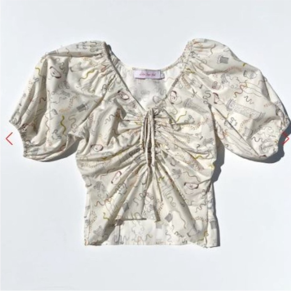 Lisa Says Gah Cream and Multicolor Ruched Blouse